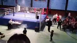 Boxen* Marcel Lapke Gronau(Rote) gegen Berkan Uslavas Kamen(Blaue Ecke) bis 64kg
