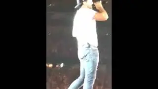 Luke Bryan - "Country Girl (Shake it for me)" Gillette Stadium July 15, 2016