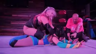 Taya Valkyrie STF Camel Clutch