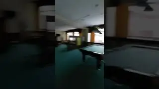 В бильярдной