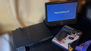 Jogando Manhunt direto do PlayStation 2 com uma tela adaptada.
