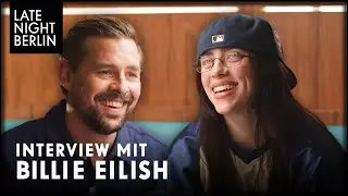 Billie Eilish meets Klaas at the diner | Late Night Berlin