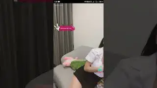 Bigo cewe cantik pamer paha sama paha montok