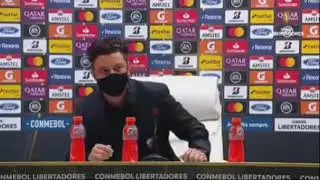GALLARDO ENOJADO POR EL USO DEL BARBIJO -PRECONFERENCIA DE PRENSA VS SAN PABLO-