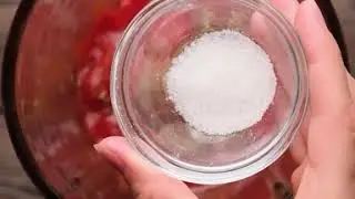Трубочки для начинки с фаршем в томатном соусе