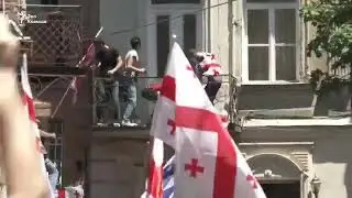 ГЕЙ парад в Тбилиси разгромили.
