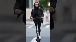 Нина добрев на прогулке