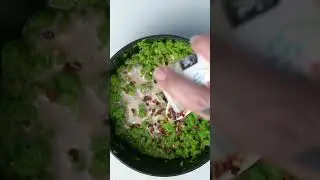 VEGAN SMASHED PEA TOAST 