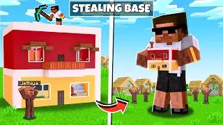 I Stole Villager Secret House in Minecraft ..