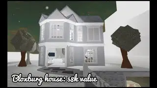 My first Bloxburg house tour!