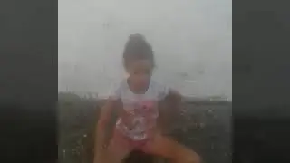 Menina dançando envolvimento