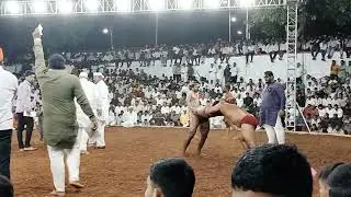 संजय पहलवान तनपुरे  विरुद्ध शिवाजी तगड़े पुणे भोजापुर कुस्ती मैदान 