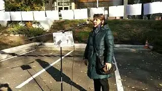 Граждане ДНР провели патриотическую зарядку под офисом ОБСЕ в Донецке