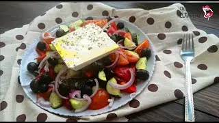 Греческий салат с рукколой