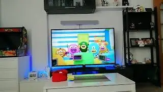 Morning! (me watching momonsters)