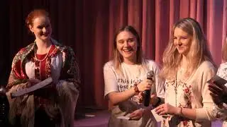 Новогоднее представление. Вопросы про гадание на святки. Школа 1234.