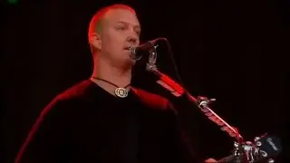 [01] QotSA - Go With The Flow (Live Reading 2008)