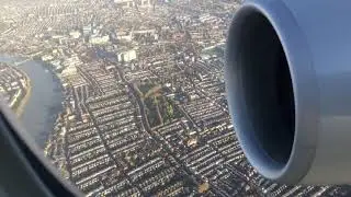 American Airlines 777 Flight Arrival Over Central London