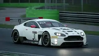 Assetto Corsa Competizione v8 vantage