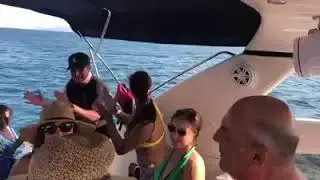الفيديو المتداول للراقصة مايا رفقة مدير OCP 😮
