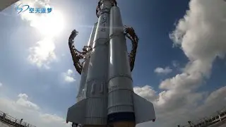 China's new rocket ready to be in place / 长征八号遥二运载火箭运抵文昌航天发射场,计划2月发射