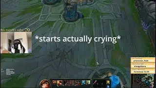 My boyfriend teaches me to play League of Legends :0
