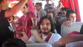 ultrAslan antep yolunda otobüs şöförüne beste yaptı:)