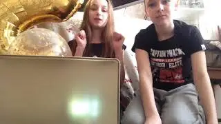 Открываем игрушки и конфеты с Двоечником тупой брат