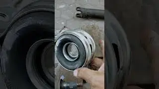 Bearing gantung/ center bearing siang dipasang