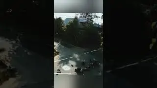 Вот почему малолеткам нельзя доверять транспорт...#shorts