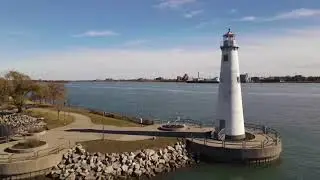 Detroit MI Aerial Tour including Belle Isle