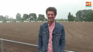 Geen kunstgras maar een grasveld waar menig hoofdklasser jaloers op zal zijn.