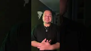 СКОЛЬКО ЕМУ ЛЕТ?  