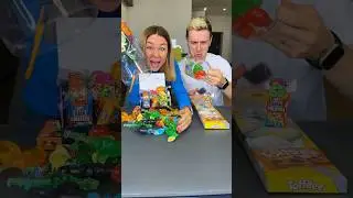 Boyfriend and I playing on big or small sweets together 😎😛