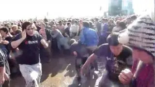 Rise Against - Architects (Live) Reading Festival 2011