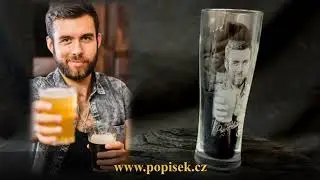 Pivní sklenice s uchem
