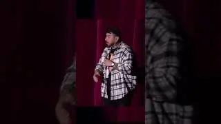 Halcă nouă de stand up la mine pe canal.