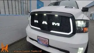 RAM 1500 White & Black Edition
