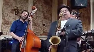 You Never Can Tell - Geraint Watkins & The Mosquitoes