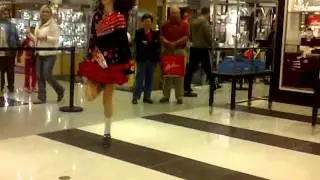 Kilkenny Races at Macy's Home Store.3GP