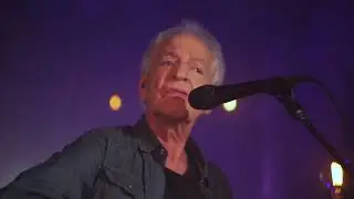 שלום חנוך עם משה לוי - 