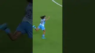 A brilliant run by Andressa 👀  #nwsl