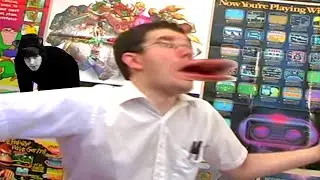 Baby you can pop this piece of crap in...
