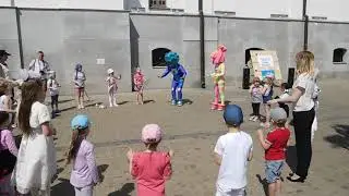 Фиксики в Витебске на благотворительной акции "Белый цветок"