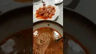 Офигенная лапша и курица в кисло сладком соусе в Астане