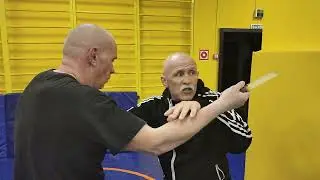 Когда некуда бежать. От атаки ножом. В Н Крючков