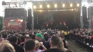 Papa Roach- Between Angels and Insects Live