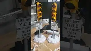 FYA Mini! Flashing Yellow Arrow Traffic Light scale model