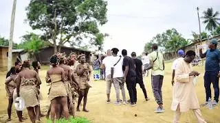 Discover what goes on behind the scenes of a film shoot in Africa