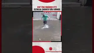 İstanbul'da etkili olan sağanak yağış sonrası İstiklal Caddesi göle döndü.